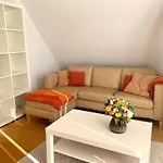 Apartment mit 2 Schlafzimmern und Balkon