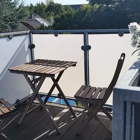 Apartment Mit 2 Schlafzimmern Und Balkon Düsseldorf